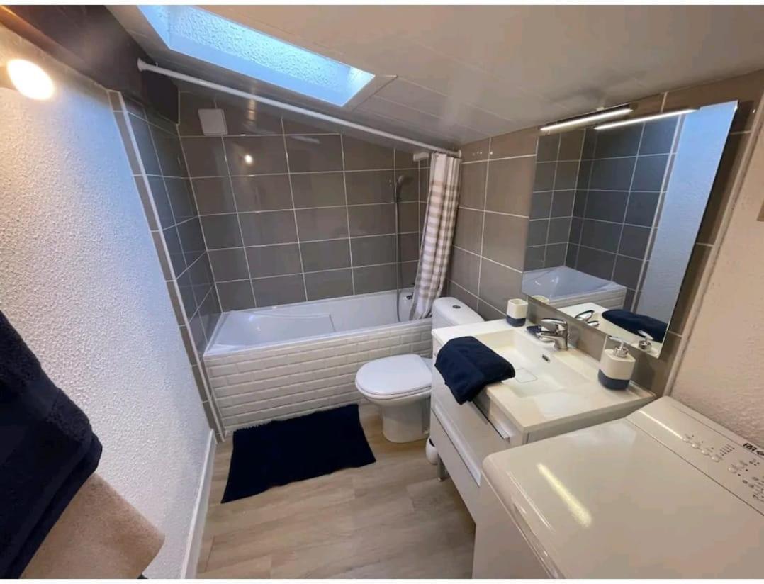 Le Loft Berbere - Ideal Couples, Familles, Business - Centre Historique, Wifi , Netflix Niort Luaran gambar
